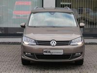 Gebraucht VW Sharan Highline 150 PS (110 kW) 2017 Gold Van / Kleinbus