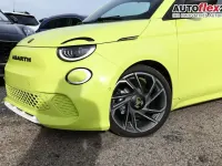 Neu Abarth 500e Turismo 114 kW (155 PS) 2025 Acid green Kleinwagen