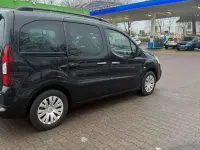Gebraucht Citroën Berlingo SELECTION 98 PS (72 kW) 2018 Schwarz Van / Kleinbus