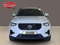 Gebraucht Volvo XC40 Plus 163 PS (119 kW) 2023 Crystal white / metallic SUV