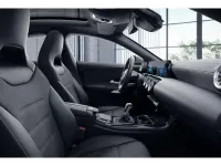 Gebraucht Mercedes CLA200 AMG 163 PS (119 kW) 2023 Weiß Coupé