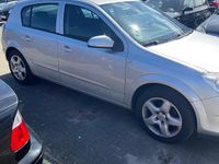 Gebraucht Opel Astra 90 PS (66 kW) 2007 Silber Limousine