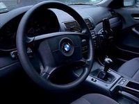Gebraucht BMW 316 116 PS (85 kW) 2006 Schwarz Kombi