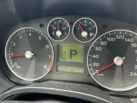 Gebraucht Ford Focus 105 PS (77 kW) 2006 Silber Limousine