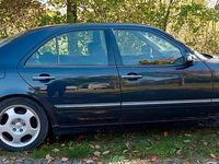 Gebraucht Mercedes E200 136 PS (100 kW) 1999 Schwarz Limousine