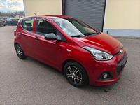 Gebraucht Hyundai i10 Style 67 PS (49 kW) 2014 Rot Kleinwagen