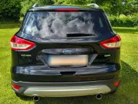 Gebraucht Ford Kuga Trend 150 PS (110 kW) 2015 Schwarz SUV