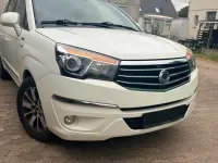 Gebraucht SsangYong Rodius 175 PS (128 kW) 2017 Weiß Van / Kleinbus