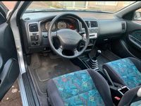 Gebraucht Nissan Almera 75 PS (55 kW) 1999 Silber Kleinwagen