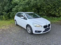 Gebraucht BMW 218 Active Tourer Sport Line 150 PS (110 kW) 2017 Weiß Van / Kleinbus