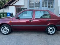 Gebraucht VW Vento 90 PS (66 kW) 1992 Rot Limousine