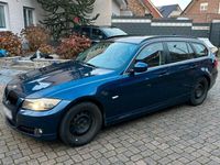 Second-hand BMW 525 218 CP (160 kW) 2010 Albastru Break