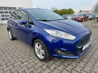 Gebraucht Ford Fiesta Titanium 101 PS (74 kW) 2015 Blau Kleinwagen