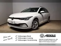 Gebraucht VW Golf VII Life 150 PS (110 kW) 2021 Pure white Kleinwagen