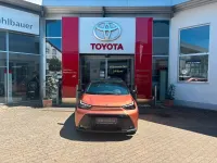 Neu Toyota Aygo X 116 PS (85 kW) 2026 Orange SUV
