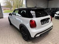 Gebraucht Mini Cooper Classic 136 PS (100 kW) 2023 Weiß Kleinwagen