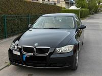 Używany BMW 320 150 KM (110 kW) 2005 Czarny Sedan/Limuzyna