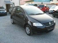 Gebraucht VW Fox 54 PS (39 kW) 2008 Schwarz Kleinwagen