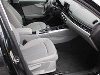 Gebraucht Audi A4 Basis 150 PS (110 kW) 2023 Manhattangrau (metallic) Kombi