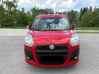 Usata Fiat Doblò Easy 90 CV (66 kW) 2012 Rosso Monovolume