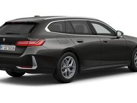 Gebraucht BMW 520 Comfort Edition 197 PS (144 kW) 2025 Grau Kombi