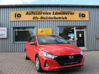 Gebraucht Hyundai i20 Trend 101 PS (74 kW) 2020 Rot Kleinwagen