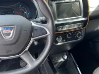 Usado Dacia Spring Comfort Plus 33 kW (45 CV) 2021 Plateado Utilitario