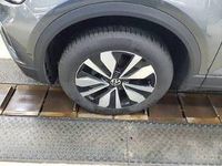 Gebraucht VW T-Roc Goal 116 PS (85 kW) 2025 Grau SUV