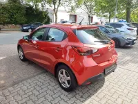Gebraucht Mazda 2 Center-Line 90 PS (66 kW) 2017 Rot Limousine