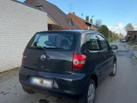 Gebraucht VW Fox 54 PS (39 kW) 2005 Grau Kleinwagen