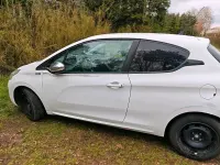 Gebraucht Peugeot 208 62 PS (45 kW) 2013 Kleinwagen