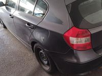 Gebraucht BMW 120 150 PS (110 kW) 2005 Grau Kleinwagen
