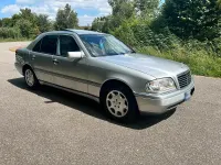Gebraucht Mercedes C220 Elegance 150 PS (110 kW) 1994 Silber Limousine