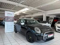 Gebraucht Mini Cooper SE Classic 135 kW (184 PS) 2023 Schwarz Kleinwagen