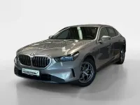 Gebraucht BMW 520 Sport Line 197 PS (144 kW) 2024 Oxidgrau Limousine