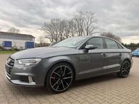 Gebraucht Audi A3 Sport 116 PS (85 kW) 2018 Monsungrau metallic Limousine