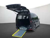 Używany VW Caddy Maxi Style 122 KM (89 kW) 2024 Czarny Minivan