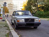 Gebraucht Volvo 244 131 PS (96 kW) 1983 Silber Limousine