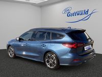 Neu Ford Focus ST-Line X 155 PS (114 kW) 2025 Chromablau metallic Kombi