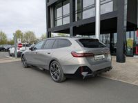 Gebraucht BMW 520 M Sport 197 PS (144 kW) 2025 Grau Kombi