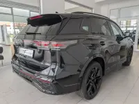 Gebraucht VW Tiguan R-line 150 PS (110 kW) 2024 Schwarz SUV