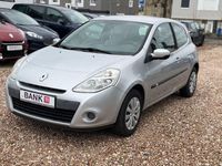 Gebraucht Renault Clio III Expression 75 PS (55 kW) 2011 Grau Kleinwagen