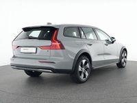 Gebraucht Volvo V60 CC Plus 197 PS (144 kW) 2023 Grau Kombi