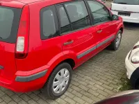 Gebraucht Ford Fusion 75 PS (55 kW) 2006 Rot Kleinwagen