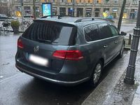 Gebraucht VW Passat 140 PS (102 kW) 2012 Grau Kombi