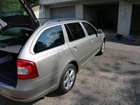 Gebraucht Skoda Octavia 140 PS (102 kW) 2011 Beige metallic Kombi