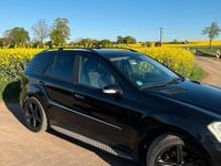 Gebraucht Mercedes ML320 AMG 238 PS (175 kW) 2005 Schwarz SUV