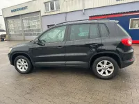 Gebraucht VW Tiguan Team 140 PS (102 kW) 2009 Schwarz SUV