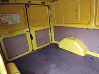 Gebraucht Ford Transit Basis 86 PS (63 kW) 2009 Gelb Pickup