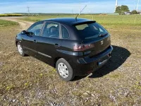 Usado Seat Ibiza Reference 60 HP (44 kW) 2009 Preto Sedan
